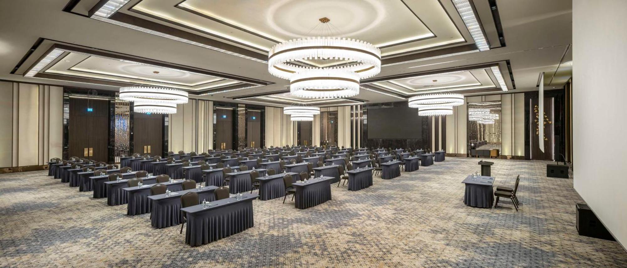 Doubletree By Hilton Sanliurfa Hotel Exterior photo