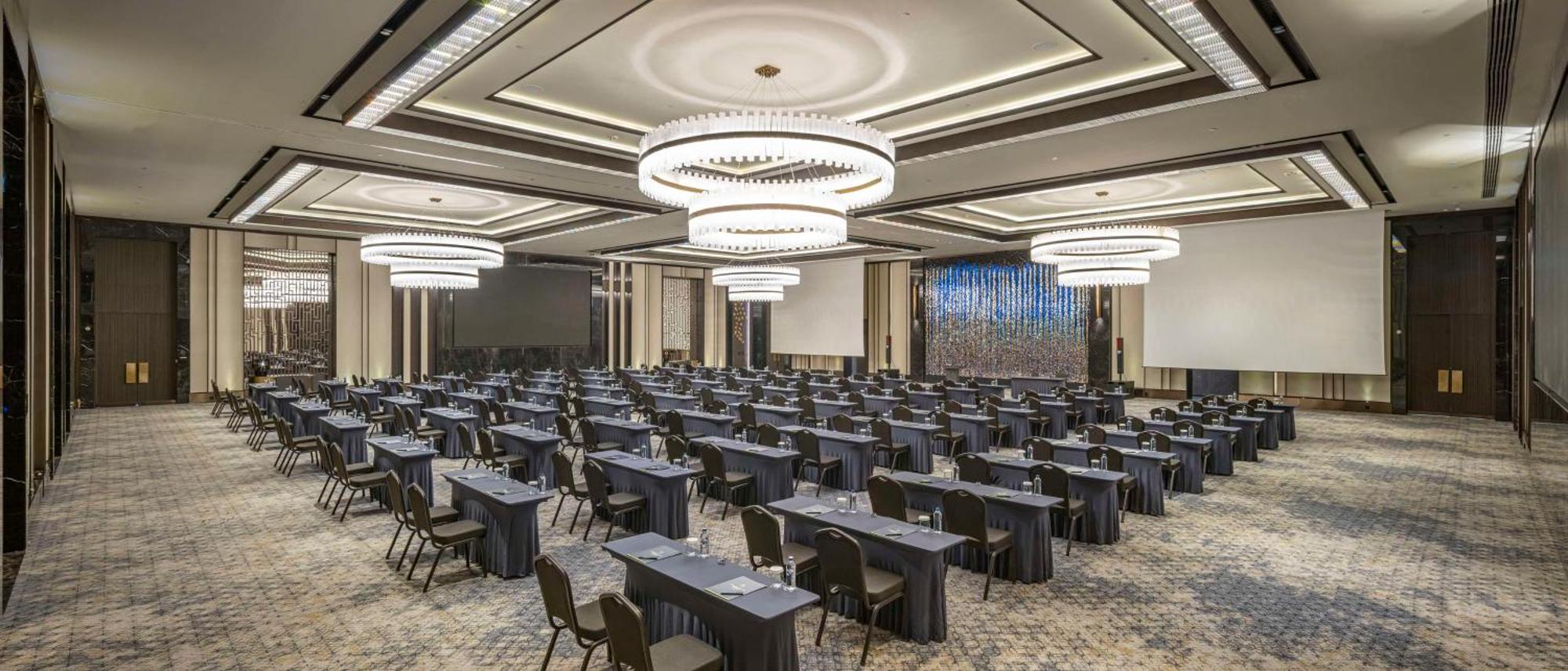 Doubletree By Hilton Sanliurfa Hotel Exterior photo