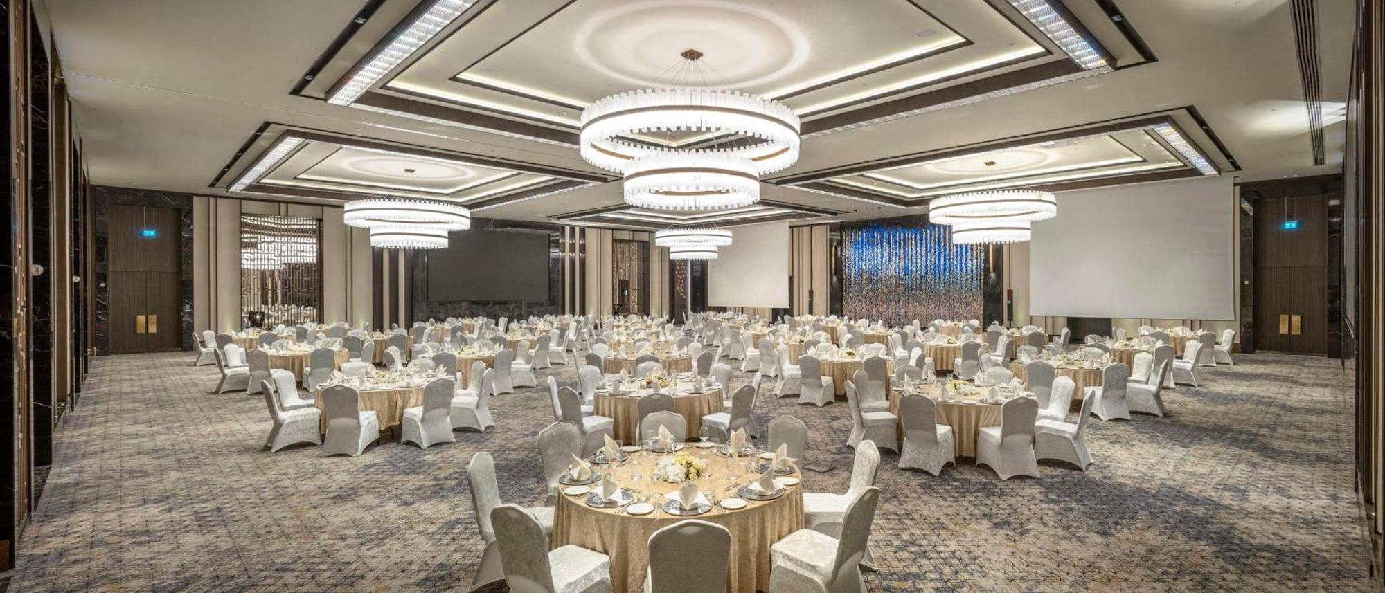 Doubletree By Hilton Sanliurfa Hotel Exterior photo