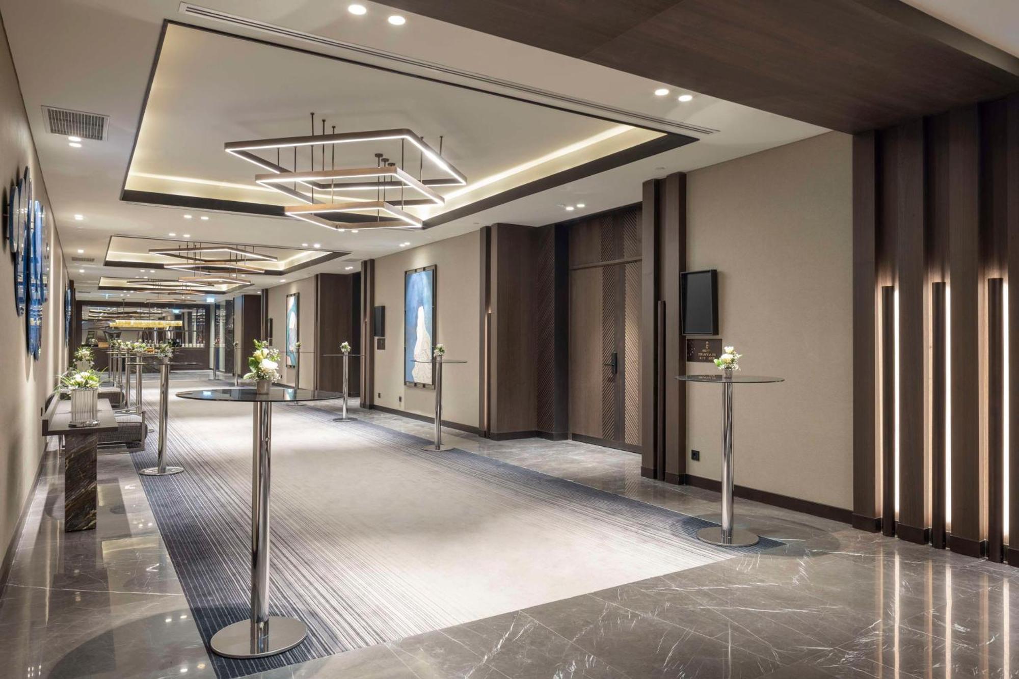 Doubletree By Hilton Sanliurfa Hotel Exterior photo