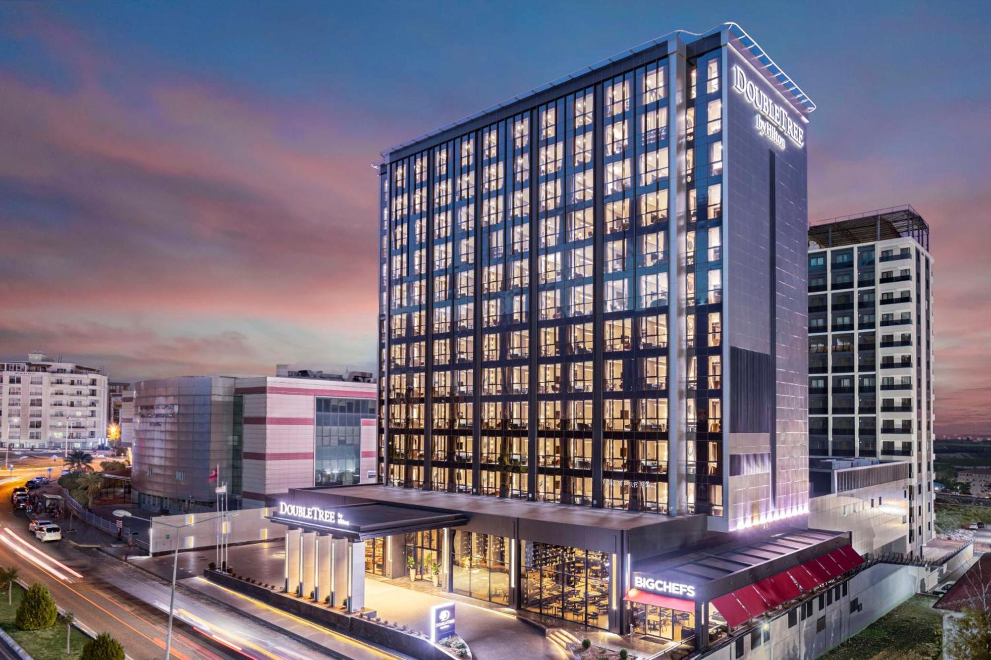Doubletree By Hilton Sanliurfa Hotel Exterior photo